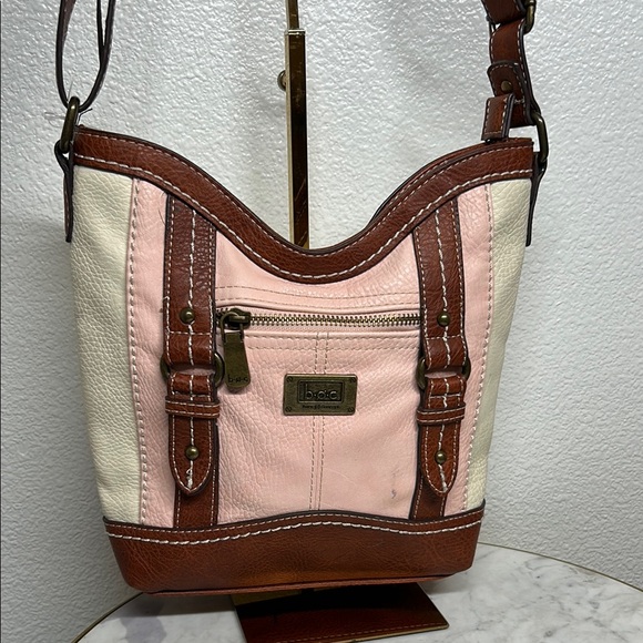 b.o.c. Cream and Brown Shoulder Bag - Picture 1 of 17